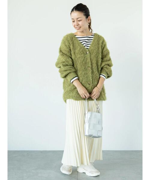 Lugnoncure（ルノンキュール）の「起毛Vネックカーディガン（カーディガン/ボレロ・レディース・ブルー/チャコールグレー/カーキ/シルバーグレー・F）」の9枚目の写真