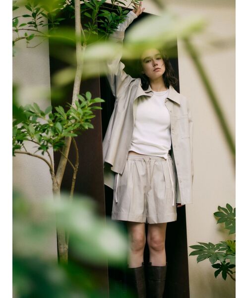 Ungrid(アングリッド)の「マルチウェイサイドオープンロングスリーブTee(Tシャツ/カットソー・レディース・オフホワイト/ブラック/レッド・FREE)」の13枚目の写真