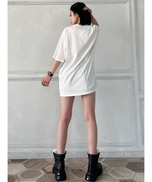 GYDA(ジェイダ)の「【WEB限定】Symmetry GYDA BIG Tシャツ(Tシャツ/カットソー・レディース・ブラック/オフホワイト・FREE)」の4枚目の写真