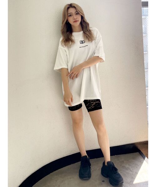 GYDA(ジェイダ)の「【WEB限定】Symmetry GYDA BIG Tシャツ(Tシャツ/カットソー・レディース・ブラック/オフホワイト・FREE)」の14枚目の写真