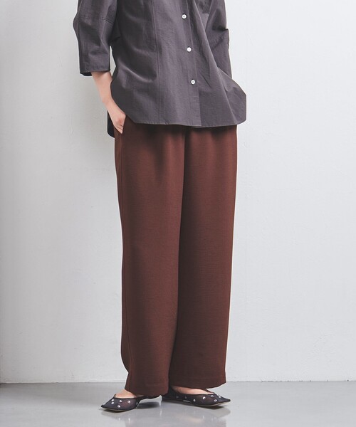 UNITED ARROWS（ユナイテッドアローズ）の「COMFY ストレート イージーパンツ -吸水速乾 UVカット ウォッシャブル-（その他パンツ・レディース・ブラック/ワインレッド・34/36/38）」の5枚目の写真