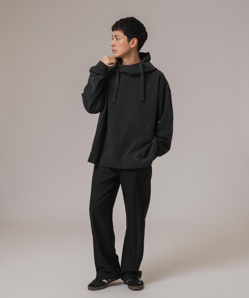 EDIFICE(エディフィス)の「Ecofade プルオーバー フーディー(パーカー・メンズ・ブラック/ネイビー・MEDIUM/LARGE)」の3枚目の写真