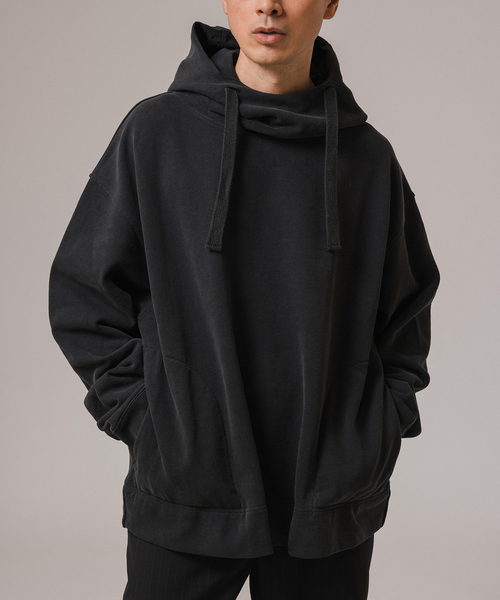 EDIFICE(エディフィス)の「Ecofade プルオーバー フーディー(パーカー・メンズ・ブラック/ネイビー・MEDIUM/LARGE)」の5枚目の写真