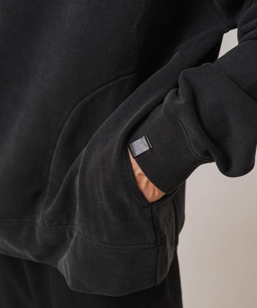 EDIFICE(エディフィス)の「Ecofade プルオーバー フーディー(パーカー・メンズ・ブラック/ネイビー・MEDIUM/LARGE)」の11枚目の写真