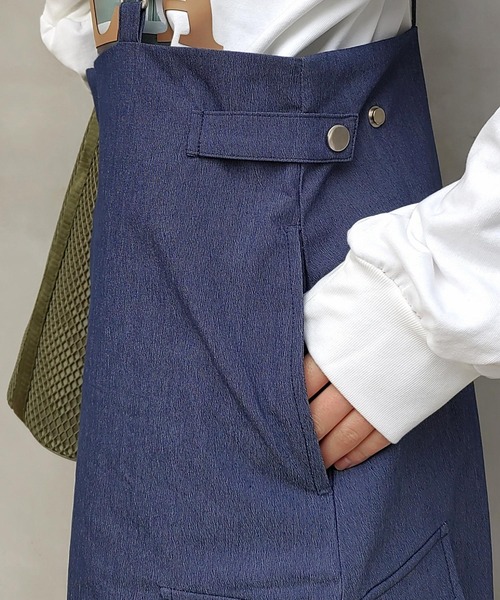 Q（キュー）の「デニムライクジャンスカ（ジャンパースカート・レディース・ブラック/ブルー・MEDIUM）」の18枚目の写真