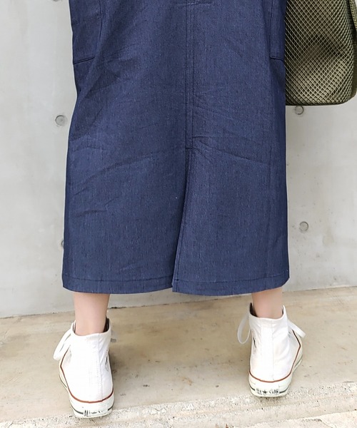 Q（キュー）の「デニムライクジャンスカ（ジャンパースカート・レディース・ブラック/ブルー・MEDIUM）」の21枚目の写真
