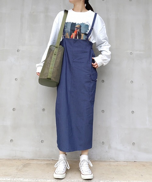 Q（キュー）の「デニムライクジャンスカ（ジャンパースカート・レディース・ブラック/ブルー・MEDIUM）」の7枚目の写真