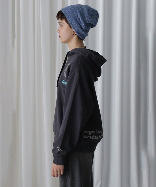 ROSE BUD(ローズバッド)の「【WEB・一部店舗限定】ILLUSTRATION EMBROIDRY PARKA(パーカー・レディース・グレー/ホワイト・ONE SIZE)」の14枚目の写真