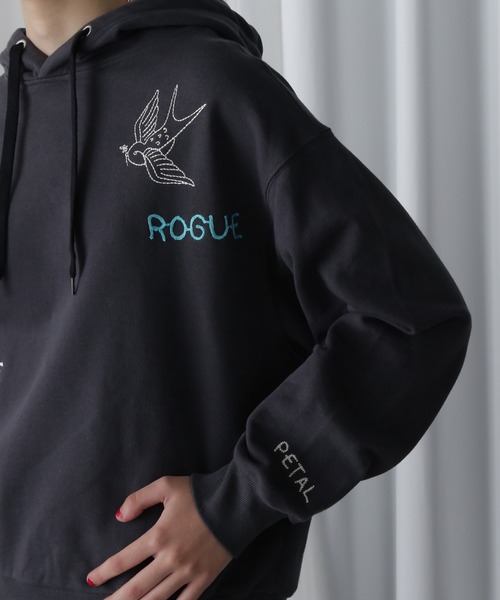 ROSE BUD(ローズバッド)の「【WEB・一部店舗限定】ILLUSTRATION EMBROIDRY PARKA(パーカー・レディース・グレー/ホワイト・ONE SIZE)」の17枚目の写真