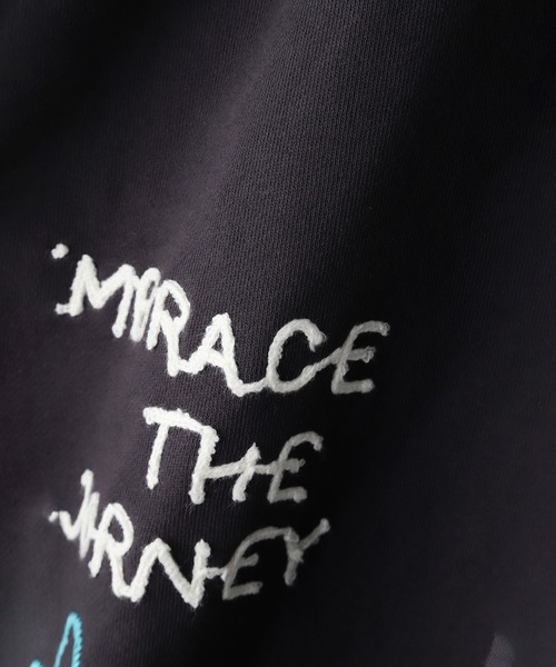 ROSE BUD(ローズバッド)の「【WEB・一部店舗限定】ILLUSTRATION EMBROIDRY PARKA(パーカー・レディース・グレー/ホワイト・ONE SIZE)」の21枚目の写真