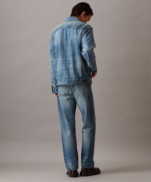 Calvin Klein（カルバン・クライン）の「モダンルーズ ストレート インディゴ ジーンズ（デニムパンツ・メンズ・ブルー・36/34/32/30/31/33/28）」の11枚目の写真