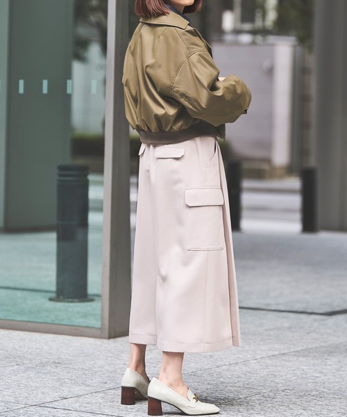 Sirin(シリン)の「≪手洗い可≫ ダブルボタンショートブルゾン(ブルゾン・レディース・ライトベージュ/オリーブ・FREE)」の13枚目の写真