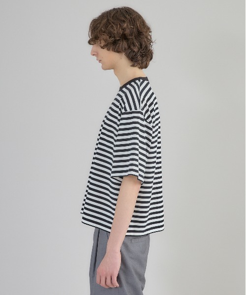 Regen Glanz(レーゲングランツ)の「cropped T-shirt/クロップドTシャツ(Tシャツ/カットソー・メンズ・ライトホワイト/ブラック/ホワイト系その他2・MEDIUM/LARGE)」の13枚目の写真