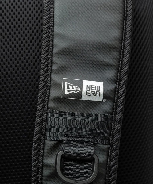 NEW ERA(ニューエラ)の「NEW ERA/ニューエラ バックパック BOX PACK TPU ボックス 32L TPU プリントロゴ アウトライン 251 14521358(バックパック/リュック・メンズ・ブラック・FREE)」の12枚目の写真
