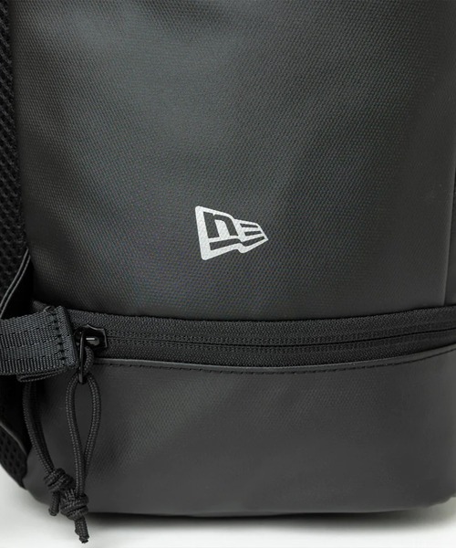 NEW ERA(ニューエラ)の「NEW ERA/ニューエラ バックパック BOX PACK TPU ボックス 32L TPU プリントロゴ アウトライン 251 14521358(バックパック/リュック・メンズ・ブラック・FREE)」の14枚目の写真