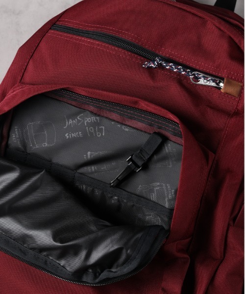 Right-on(ライトオン)の「【JanSport】COOL STUDENT / 34L(バックパック/リュック・メンズ・ブラック/レッド・ONE SIZE)」の8枚目の写真