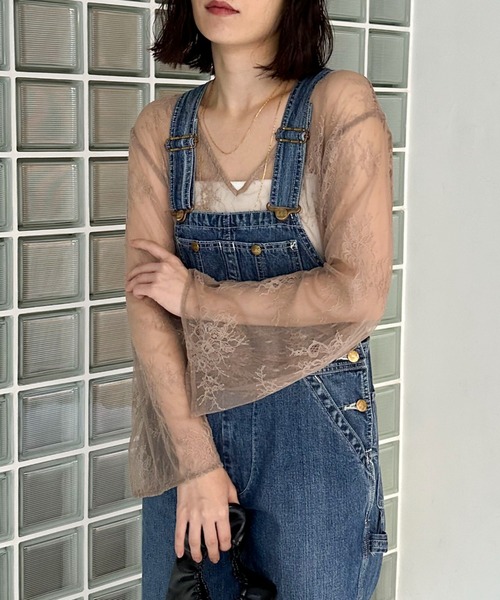 Doux archives（ドゥアルシーヴ）の「V ネックレースブラウス（シャツ/ブラウス・レディース・アイボリー/ベージュ/ブラック・38）」の3枚目の写真