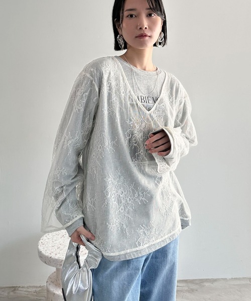 Doux archives（ドゥアルシーヴ）の「V ネックレースブラウス（シャツ/ブラウス・レディース・アイボリー/ベージュ/ブラック・38）」の19枚目の写真