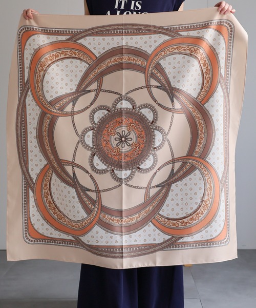 ap retro(アプレトロ)の「マルチウェイ 大判スカーフ(ストール/ショール・レディース・A/C/D/B・FREE)」の5枚目の写真