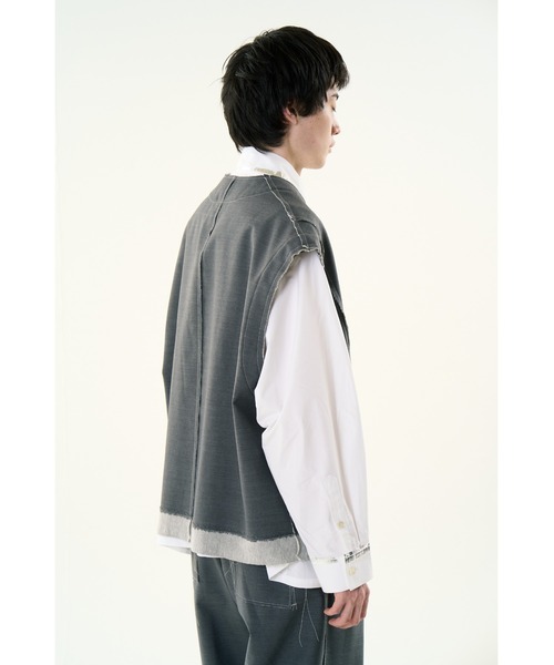 DISCOVERED（ディスカバード）の「SUITS SWEAT VEST（ベスト・メンズ・グレー・SMALL/LARGE）」の5枚目の写真