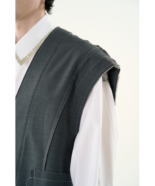 DISCOVERED（ディスカバード）の「SUITS SWEAT VEST（ベスト・メンズ・グレー・SMALL/LARGE）」の11枚目の写真