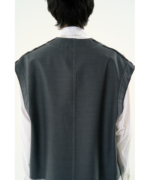 DISCOVERED（ディスカバード）の「SUITS SWEAT VEST（ベスト・メンズ・グレー・SMALL/LARGE）」の13枚目の写真