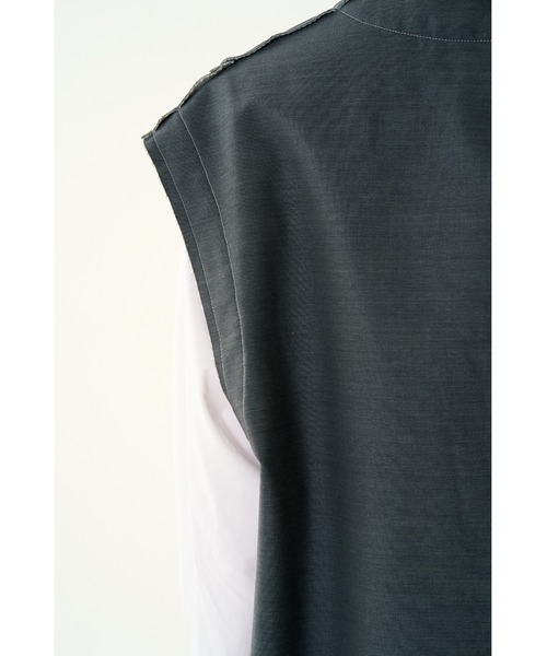 DISCOVERED（ディスカバード）の「SUITS SWEAT VEST（ベスト・メンズ・グレー・SMALL/LARGE）」の14枚目の写真