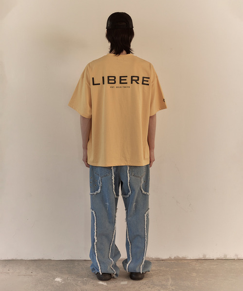 LIBERE（リベーレ）の「LIBERE リベーレ / LIBERE LOGO T-SHIRT ロゴプリントビッグシルエットTシャツ / 251207-251208-251209（Tシャツ/カットソー・メンズ・チャコール/ブラック/ゴールド・LARGE/MEDIUM/SMALL）」の17枚目の写真