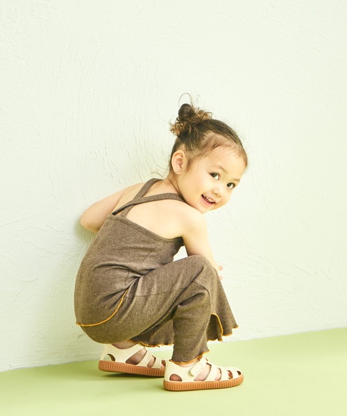 sea and shells by pairmanon（シーアンドシェルズバイペアマノン）の「【sea and shells by pairmanon】バッククロス メロー リブ キャミソール（その他ベビーウェア・キッズ・アイボリー/グリーン/ブラウン・90/80/110/100）」の5枚目の写真