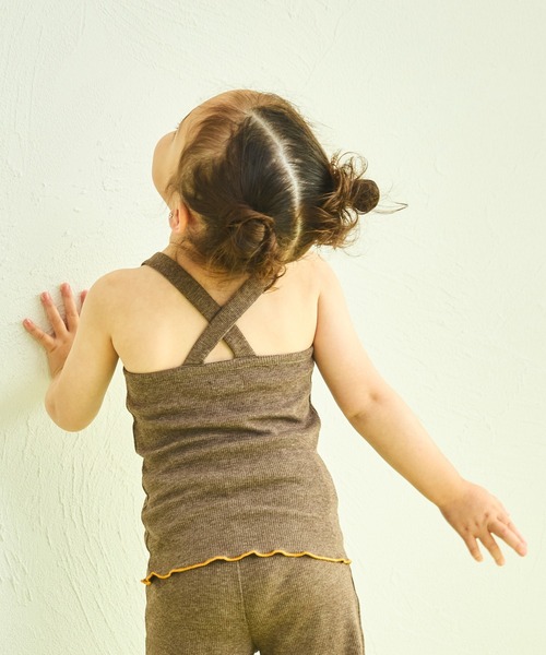 sea and shells by pairmanon（シーアンドシェルズバイペアマノン）の「【sea and shells by pairmanon】バッククロス メロー リブ キャミソール（その他ベビーウェア・キッズ・アイボリー/グリーン/ブラウン・90/80/110/100）」の7枚目の写真