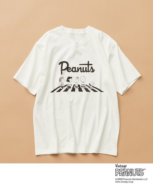 PEANUTS(ピーナッツ)の「75周年PEANUTSデザイン半袖Tシャツ(Tシャツ/カットソー・メンズ・オフホワイト/ホワイト系3/ブラック系その他/スミクロ・01/02/03)」の2枚目の写真
