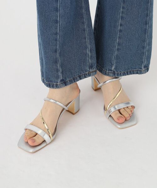 ESPERANZA(エスペランサ)の「ゴールドラインプレートヒールミュール(サンダル・レディース・ピンク系/シルバー/ブラック/ベージュ・LL/S/M/L)」の4枚目の写真