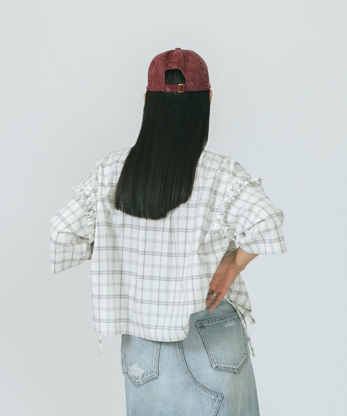 ROSE BUD(ローズバッド)の「CROPPED SHIRT(シャツ/ブラウス・レディース・ブルー/ホワイト・ONE SIZE)」の4枚目の写真