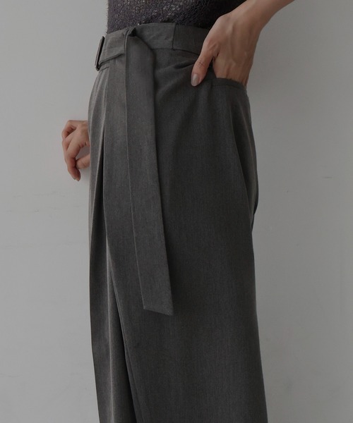 hellam（へラム）の「サイドラップパンツ（スラックス・レディース・ブラック/グレイッシュベージュ/ブラウン/チャコール・FREE）」の16枚目の写真