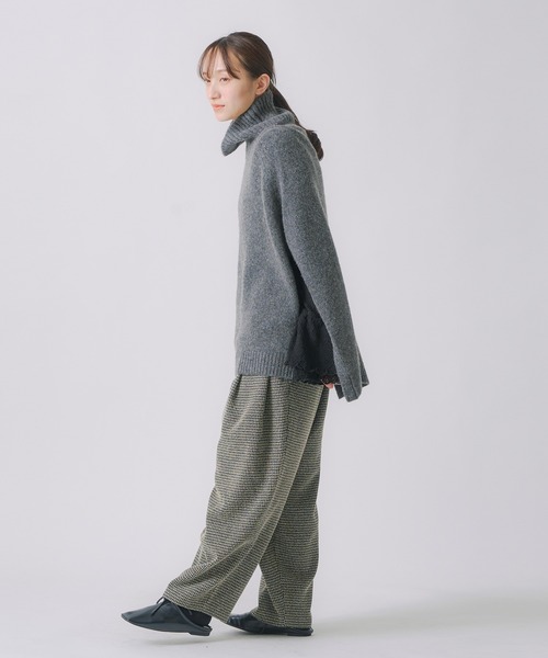 WHYTO.(ホワイト)の「「WHYTO. / ホワイト」タックデザイントラウザー(その他パンツ・レディース・チェック/ネイビー/ブラック・36/38)」の12枚目の写真