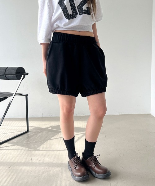 4INT.(フォイント)の「アーバン シャーリング スウェット パンプキン ショートパンツ(その他パンツ・レディース・ブラック/グレー・FREE)」の1枚目の写真