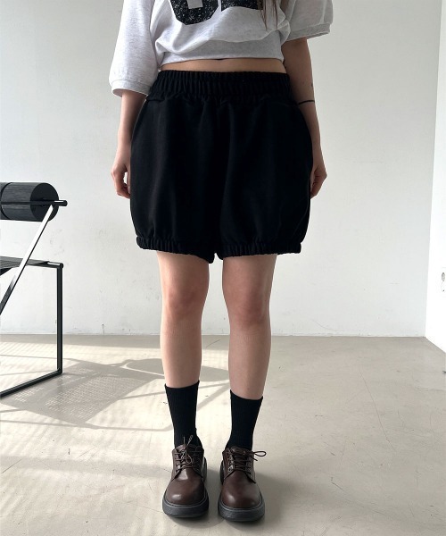 4INT.(フォイント)の「アーバン シャーリング スウェット パンプキン ショートパンツ(その他パンツ・レディース・ブラック/グレー・FREE)」の8枚目の写真