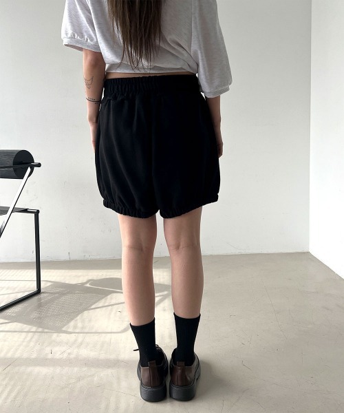 4INT.(フォイント)の「アーバン シャーリング スウェット パンプキン ショートパンツ(その他パンツ・レディース・ブラック/グレー・FREE)」の10枚目の写真