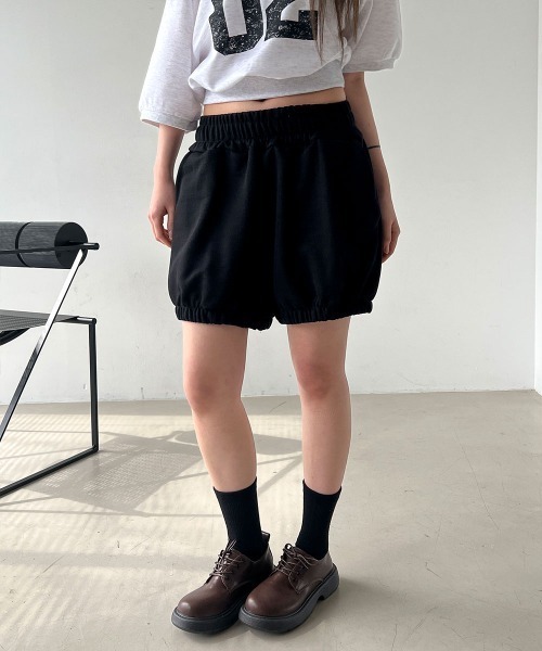 4INT.(フォイント)の「アーバン シャーリング スウェット パンプキン ショートパンツ(その他パンツ・レディース・ブラック/グレー・FREE)」の11枚目の写真