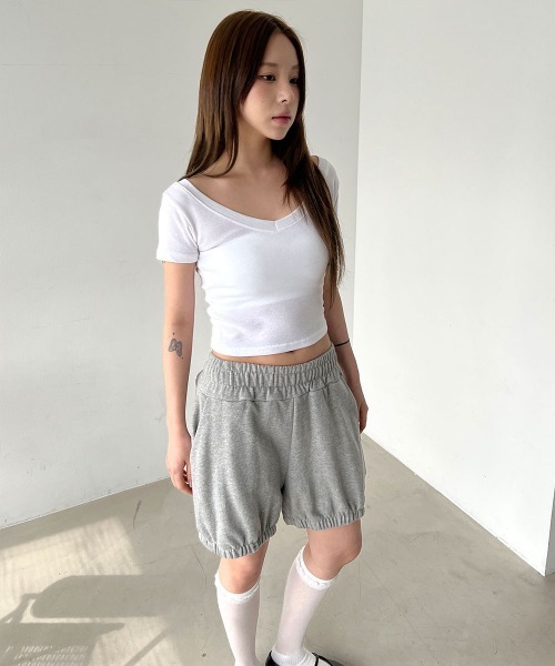 4INT.(フォイント)の「アーバン シャーリング スウェット パンプキン ショートパンツ(その他パンツ・レディース・ブラック/グレー・FREE)」の18枚目の写真