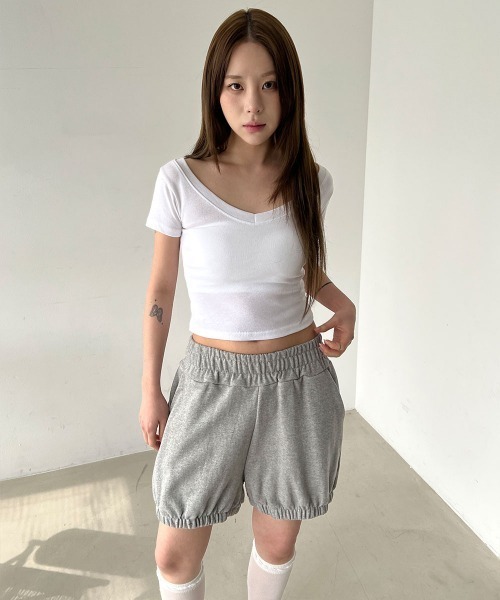 4INT.(フォイント)の「アーバン シャーリング スウェット パンプキン ショートパンツ(その他パンツ・レディース・ブラック/グレー・FREE)」の20枚目の写真