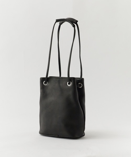 MR.OLIVE(ミスターオリーブ)の「MR.OLIVE/ミスターオリーブ IMPERMA-LEATHER 2WAY SMALL CYLINDER BAG シリンダーバッグ(ショルダーバッグ・メンズ・ブラック・FREE)」の3枚目の写真