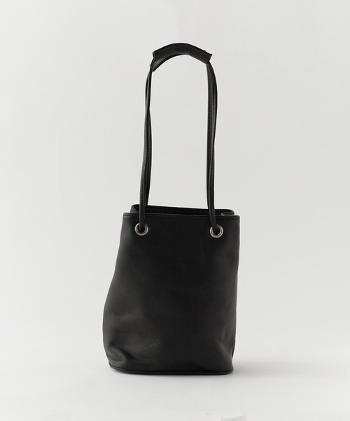 MR.OLIVE(ミスターオリーブ)の「MR.OLIVE/ミスターオリーブ IMPERMA-LEATHER 2WAY SMALL CYLINDER BAG シリンダーバッグ(ショルダーバッグ・メンズ・ブラック・FREE)」の13枚目の写真