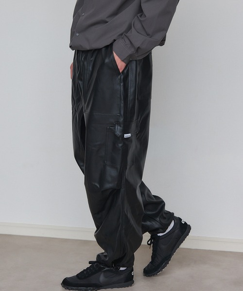 セール】【SETUP7】PU Cargo Trousers / PUレザーカーゴパンツ ワイド