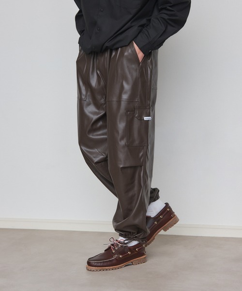 MILITARY（ミリタリー）の「【SETUP7】PU Cargo Trousers / PUレザー