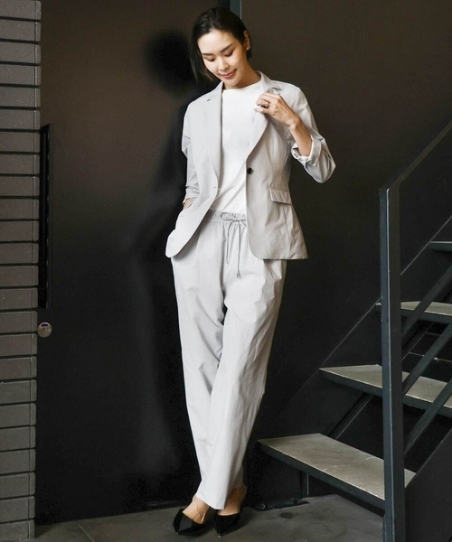MICHEL KLEIN（ミッシェル・クラン）の「[機能性素材]ストレッチテーラードジャケット(セットアップ対応/裏地なし)（テーラードジャケット・レディース・チャコールグレー/ライトグレー・40/38）」の10枚目の写真