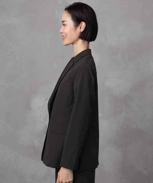 MICHEL KLEIN（ミッシェル・クラン）の「[機能性素材]ストレッチテーラードジャケット(セットアップ対応/裏地なし)（テーラードジャケット・レディース・チャコールグレー/ライトグレー・40/38）」の12枚目の写真