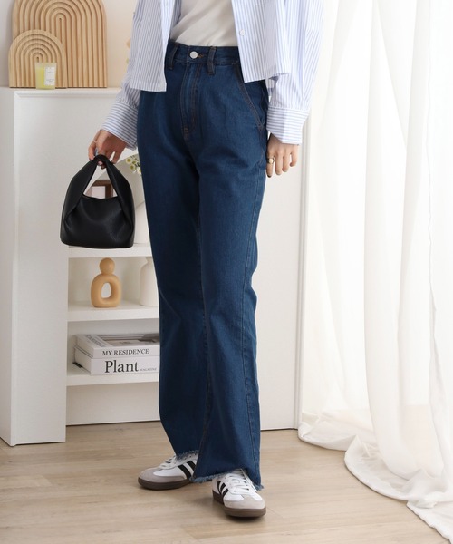 atONE（アットワン）の「コットンデニムフレアパンツ（デニムパンツ・レディース・ダークネイビー/ネイビー/ライトブルー・M/L/LL）」の7枚目の写真