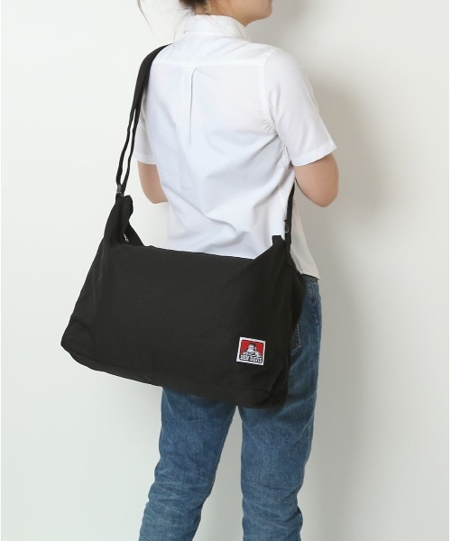 BEN DAVIS（ベンデイビス）の「BEN DAVIS ベンデイビス BIG CANVAS SHOULDER（ショルダーバッグ・メンズ・キャメル/ブラック/カーキ/ナチュラル・FREE）」の5枚目の写真