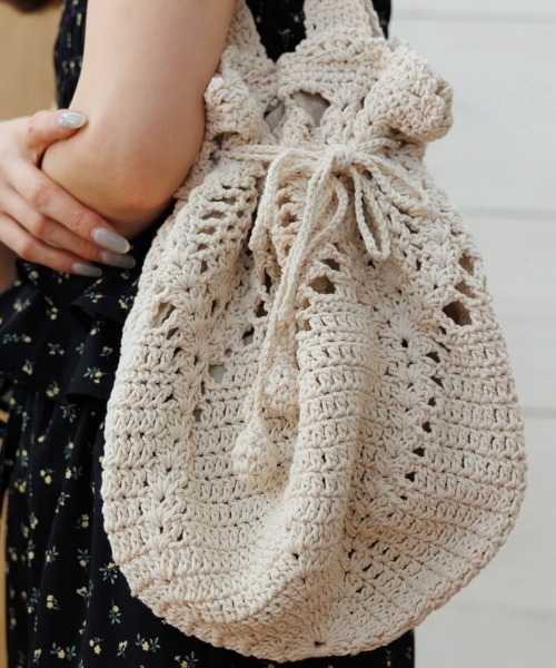 flower(フラワー)の「アーリーサマーバッグ(ショルダーバッグ・レディース・ブラウン/アイボリー・FREE)」の16枚目の写真